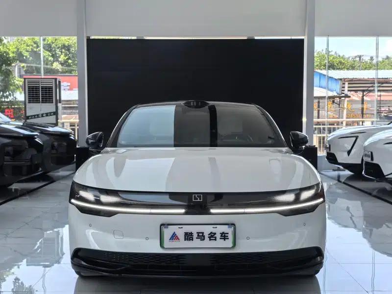 ZEEKR 007 2025 Long Range Rear-Wheel Drive Intelligent Driving Edition 100kWh — миниатюра 2