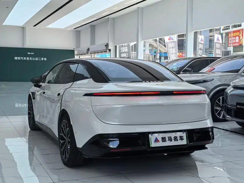ZEEKR 007 2025 Long Range Rear-Wheel Drive Intelligent Driving Edition 100kWh — миниатюра 4