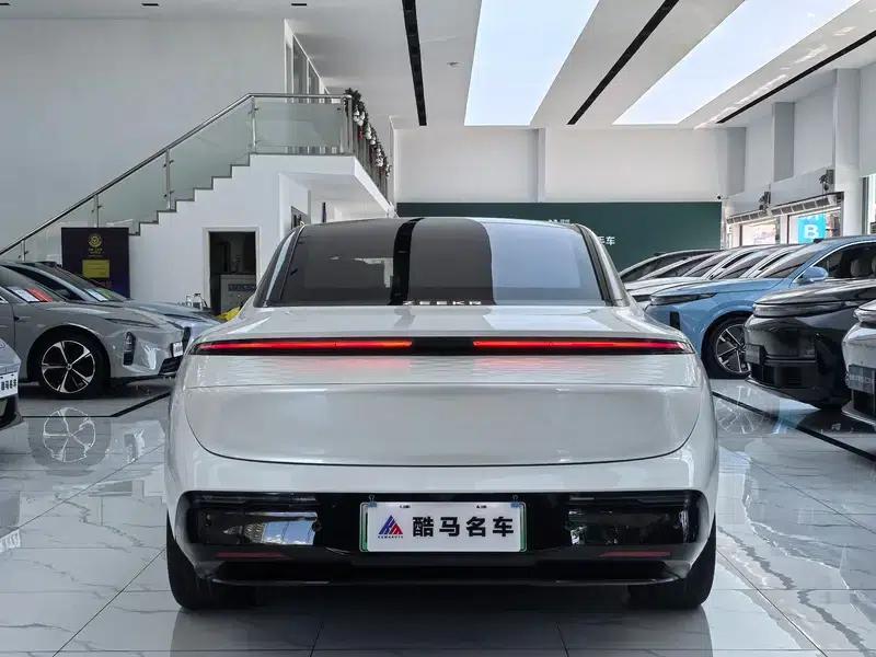 ZEEKR 007 2025 Long Range Rear-Wheel Drive Intelligent Driving Edition 100kWh — миниатюра 5