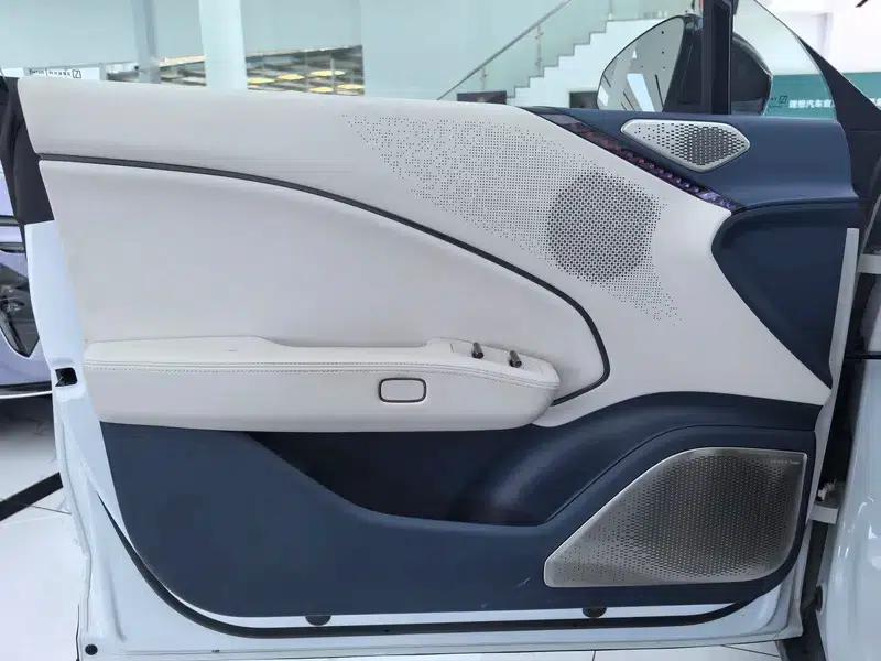 ZEEKR 007 2025 Long Range Rear-Wheel Drive Intelligent Driving Edition 100kWh — миниатюра 7