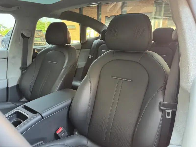 ZEEKR 007 2024 Rear-Wheel Drive Intelligent Driving Edition 100kWh — миниатюра 17