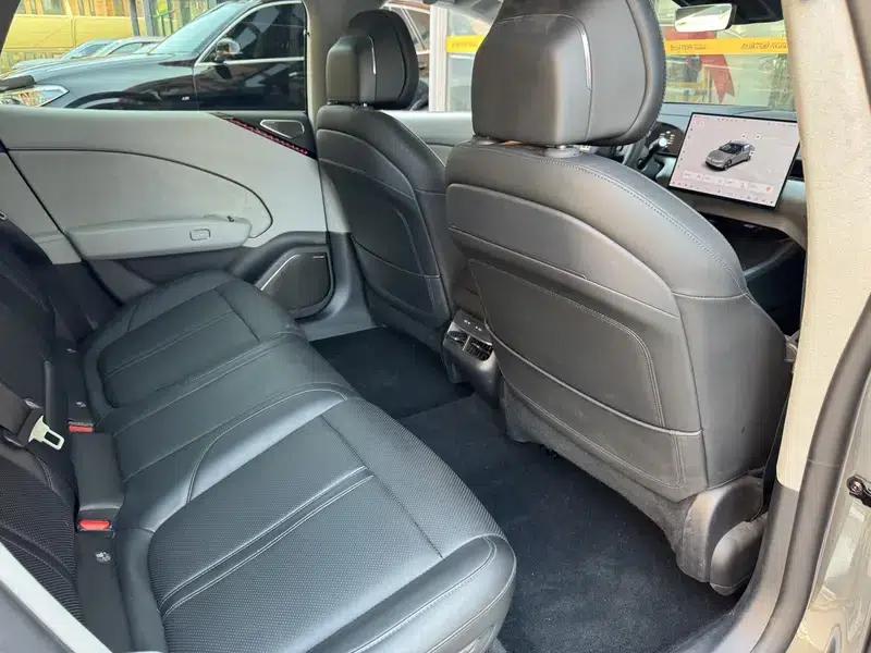 ZEEKR 007 2024 Rear-Wheel Drive Intelligent Driving Edition 100kWh — миниатюра 19