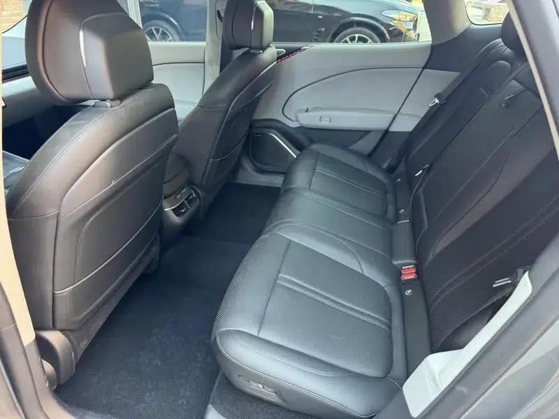 ZEEKR 007 2024 Rear-Wheel Drive Intelligent Driving Edition 100kWh — миниатюра 20