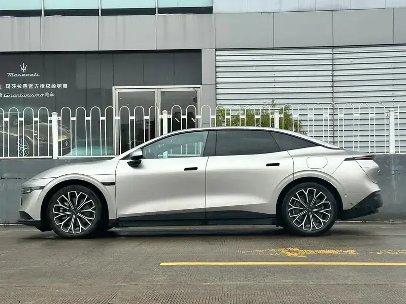 ZEEKR 007 2024 Rear-Wheel Drive Enhanced Version 75kWh — миниатюра 3