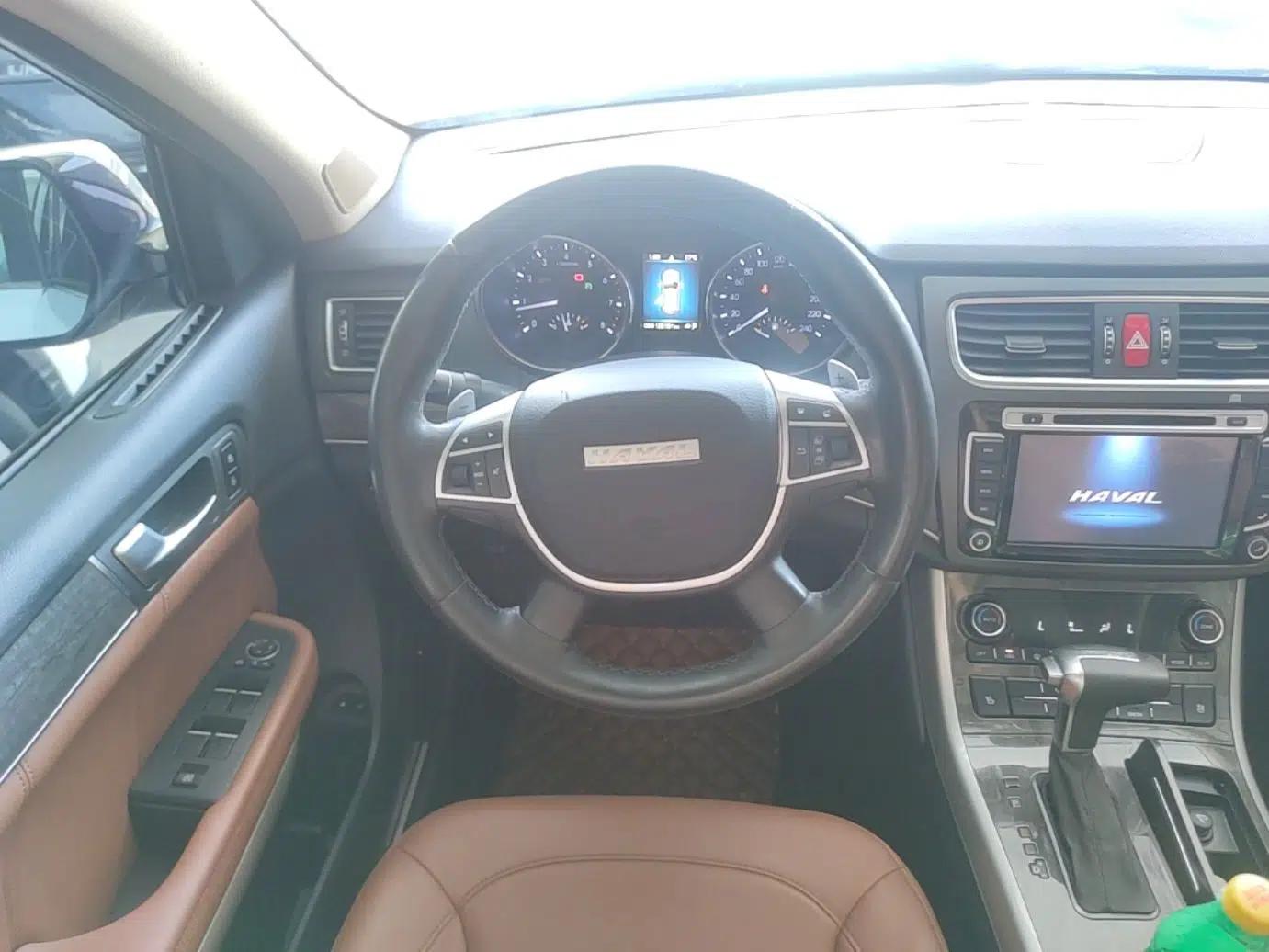 Haval H8 2015 2.0T Four-Wheel Drive Elite Model — миниатюра 18