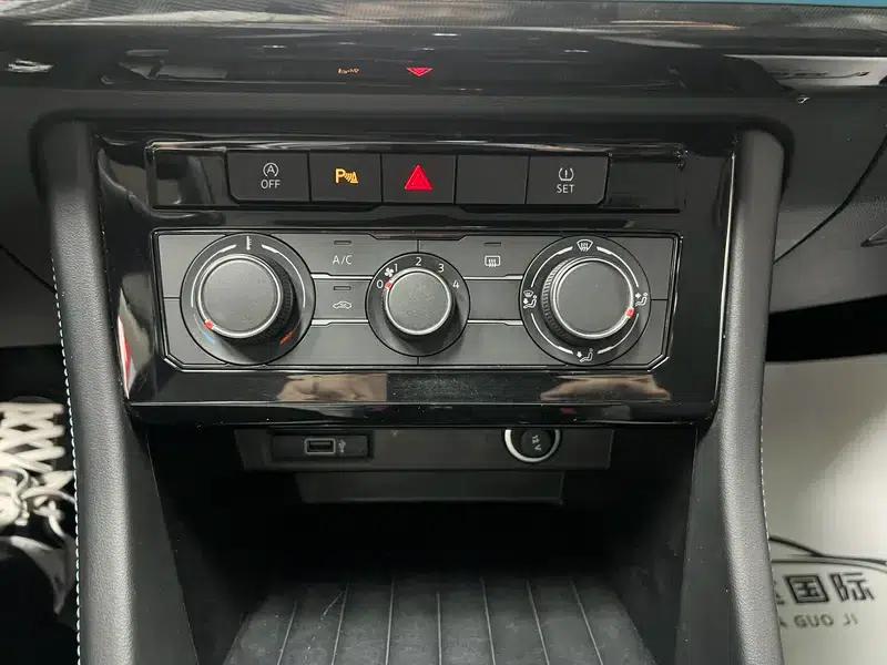 Jetta VS5 2023 280TSI Automatic High-Gloss Enjoy Edition — миниатюра 9