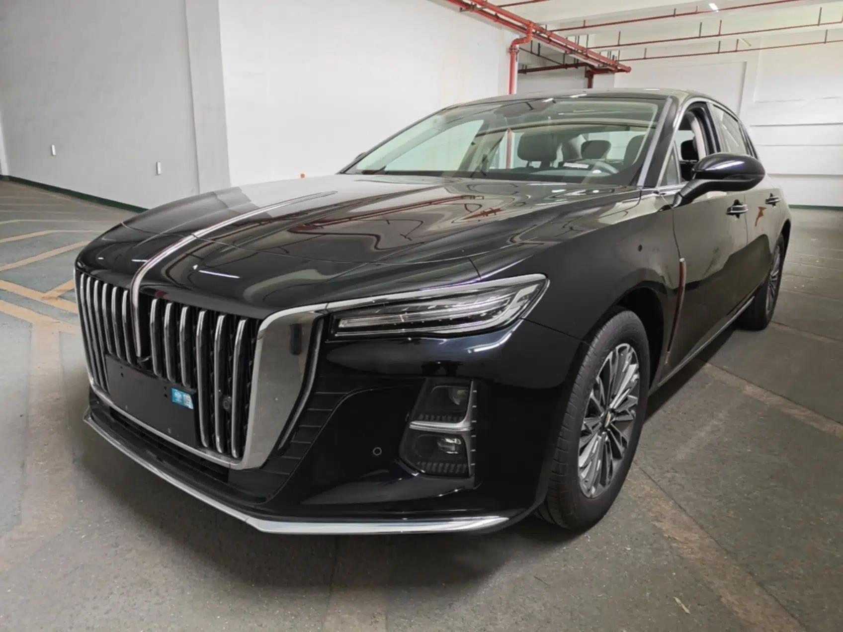 Hongqi H5 2025 2.0T Automatic Flagship 500 000th Unit Anniversary Edition — миниатюра 1
