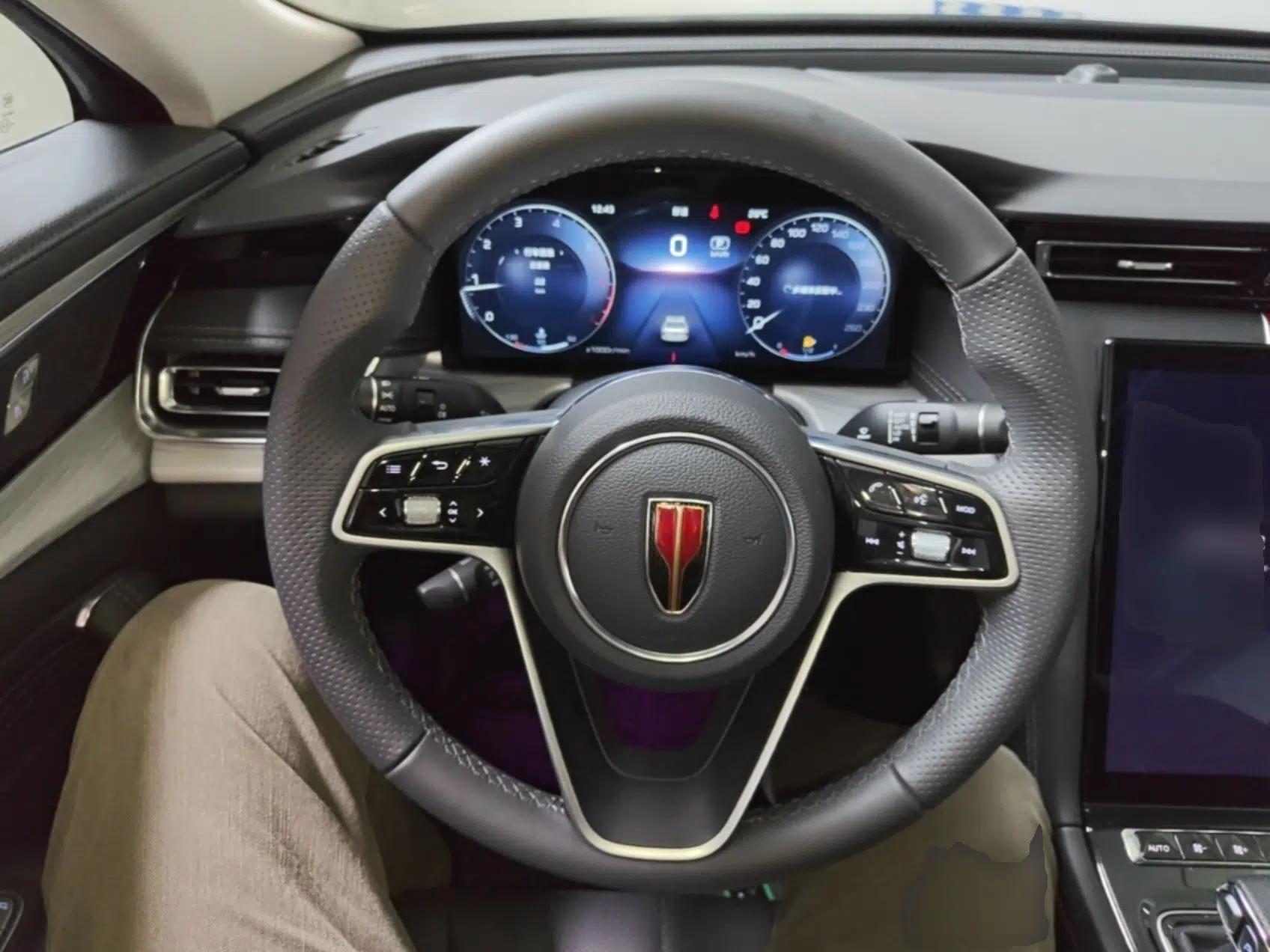 Hongqi H5 2025 2.0T Automatic Flagship 500 000th Unit Anniversary Edition — миниатюра 13