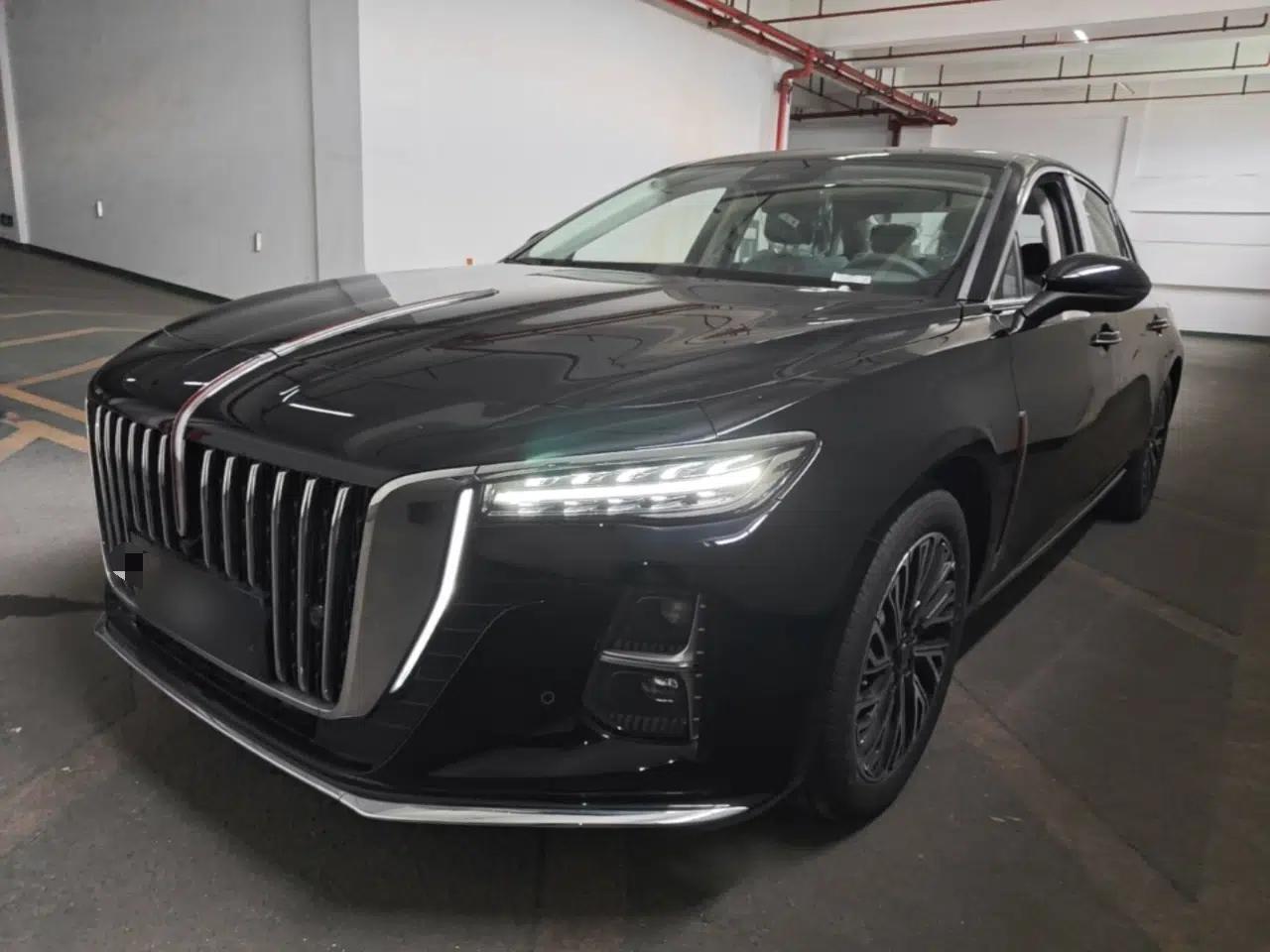 Hongqi H5 2025 2.0T Automatic Flag Edition – 500 000 Units Commemorative Version — миниатюра 1
