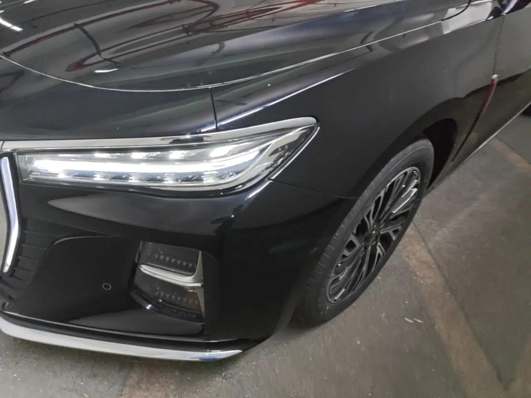 Hongqi H5 2025 2.0T Automatic Flag Edition – 500 000 Units Commemorative Version — миниатюра 8
