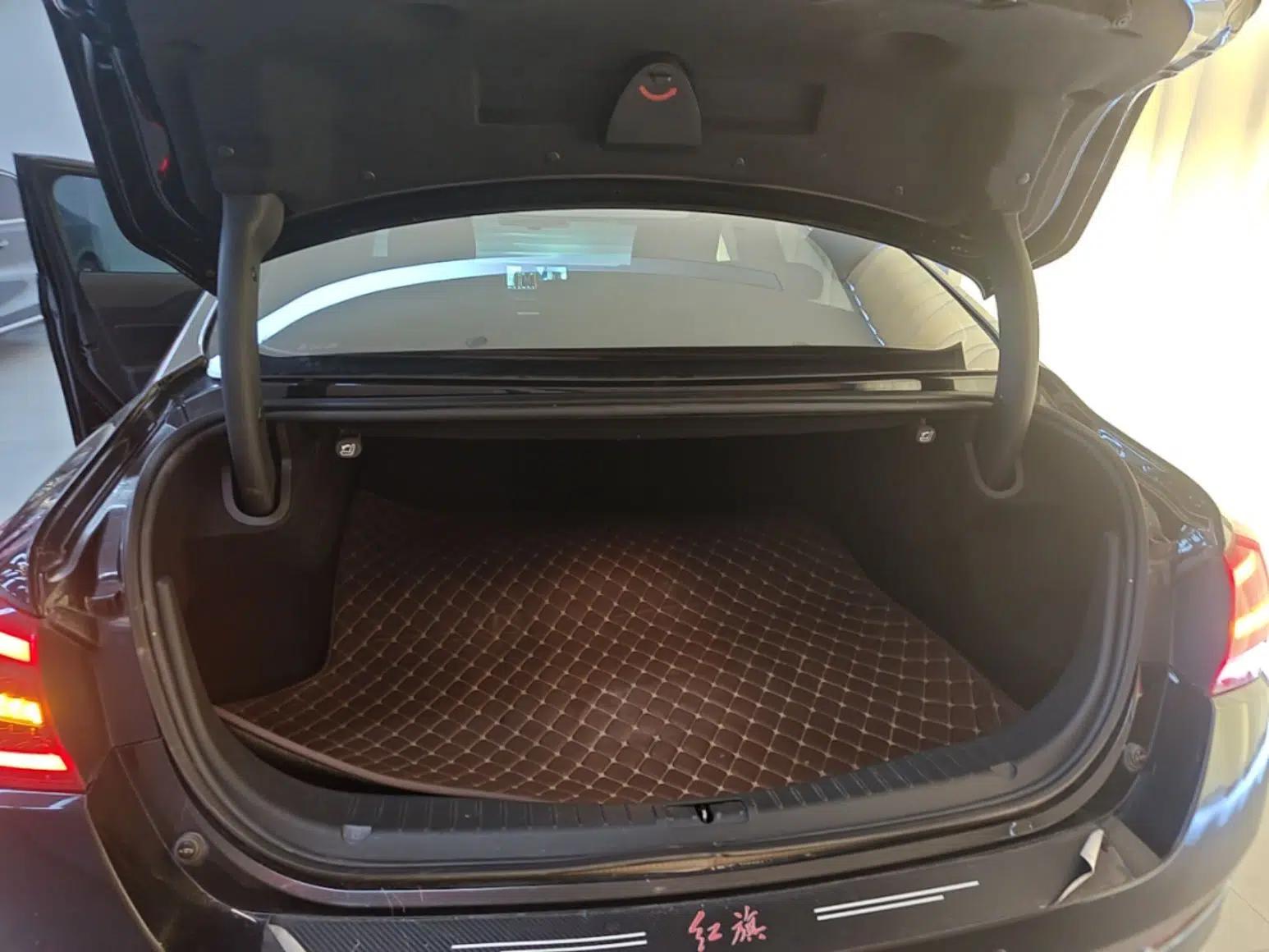 Hongqi H5 2020 1.8T Automatic Smart Connect Flagship Edition — миниатюра 22