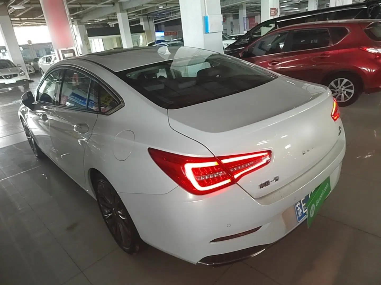 Hongqi H5 2020 1.8T Automatic Smart Connect Flagship Edition — миниатюра 4