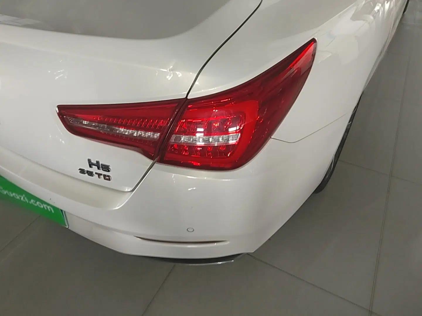 Hongqi H5 2020 1.8T Automatic Smart Connect Flagship Edition — миниатюра 9