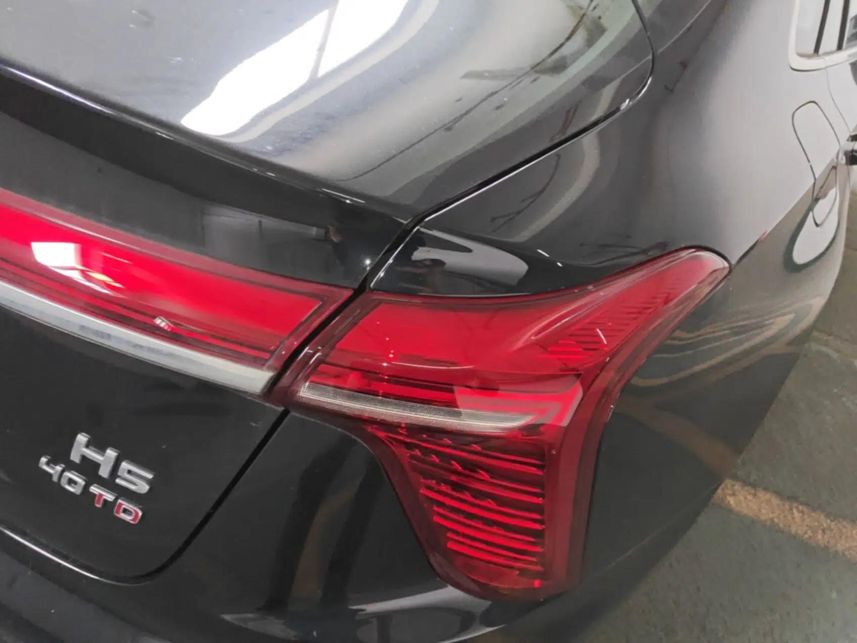 Hongqi H5 2025 2.0T Automatic Flagship 500 000th Unit Anniversary Edition — миниатюра 9