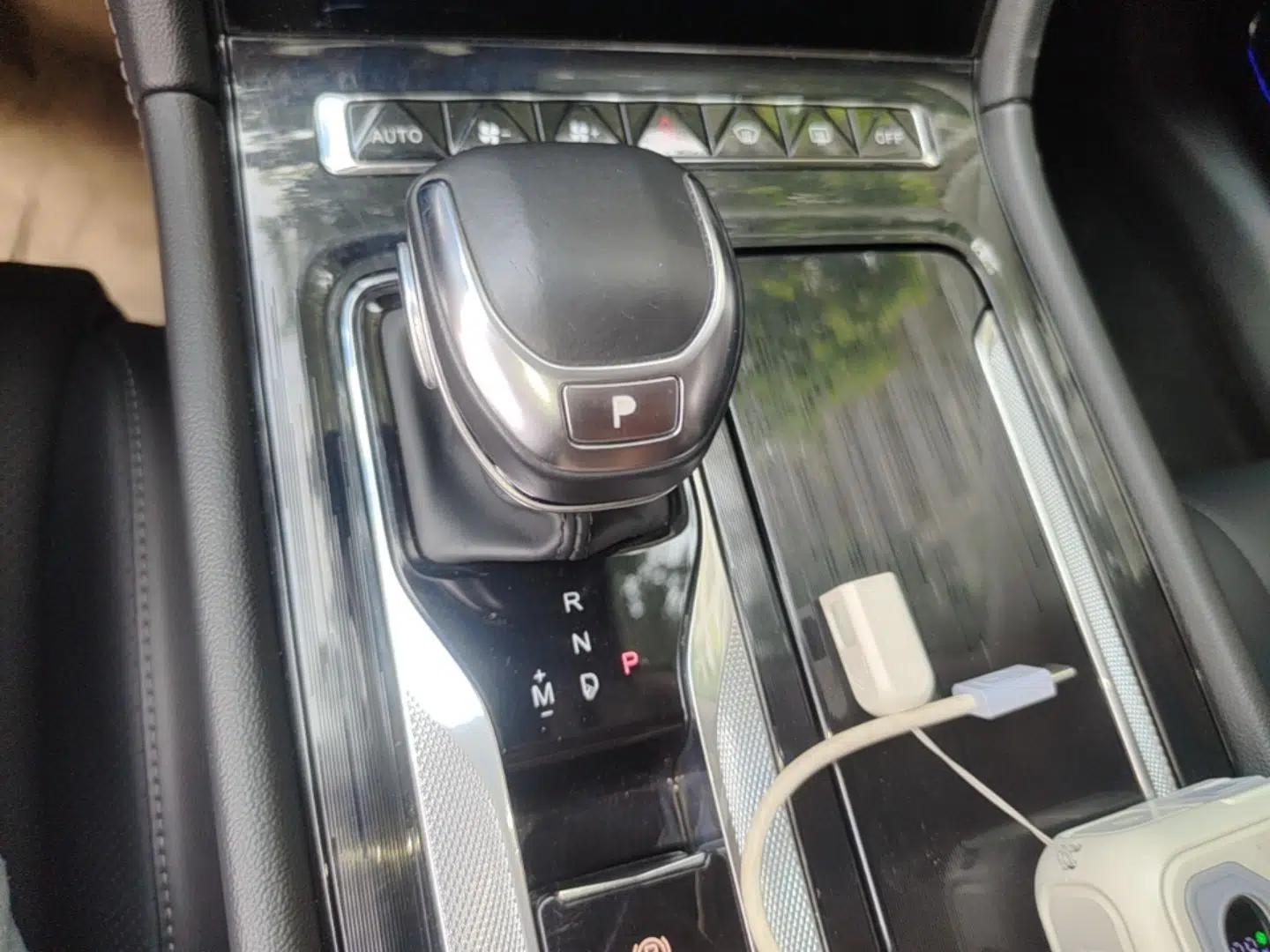 Hongqi H5 2024 1.5T DCT Smart Connect Flagship Edition — миниатюра 16