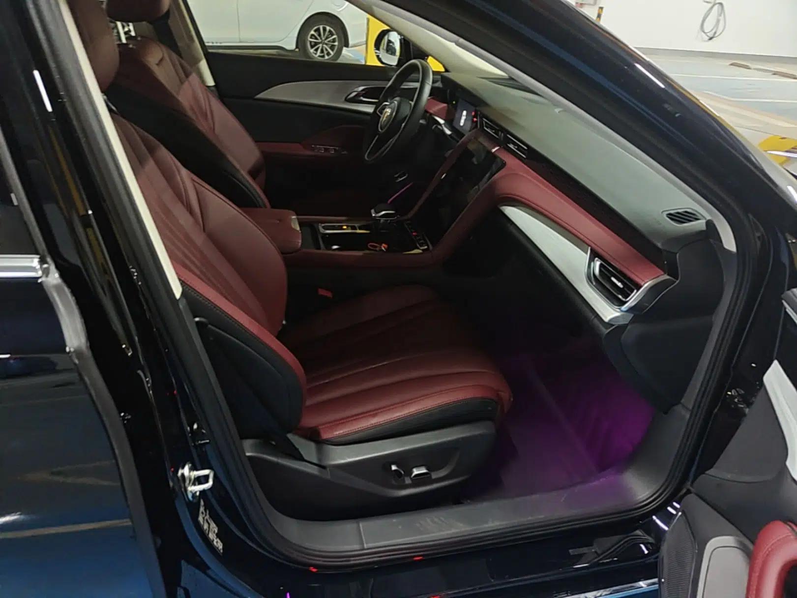 Hongqi H5 2025 1.5T DCT Qiyun 500 000th Unit Commemorative Edition — миниатюра 19