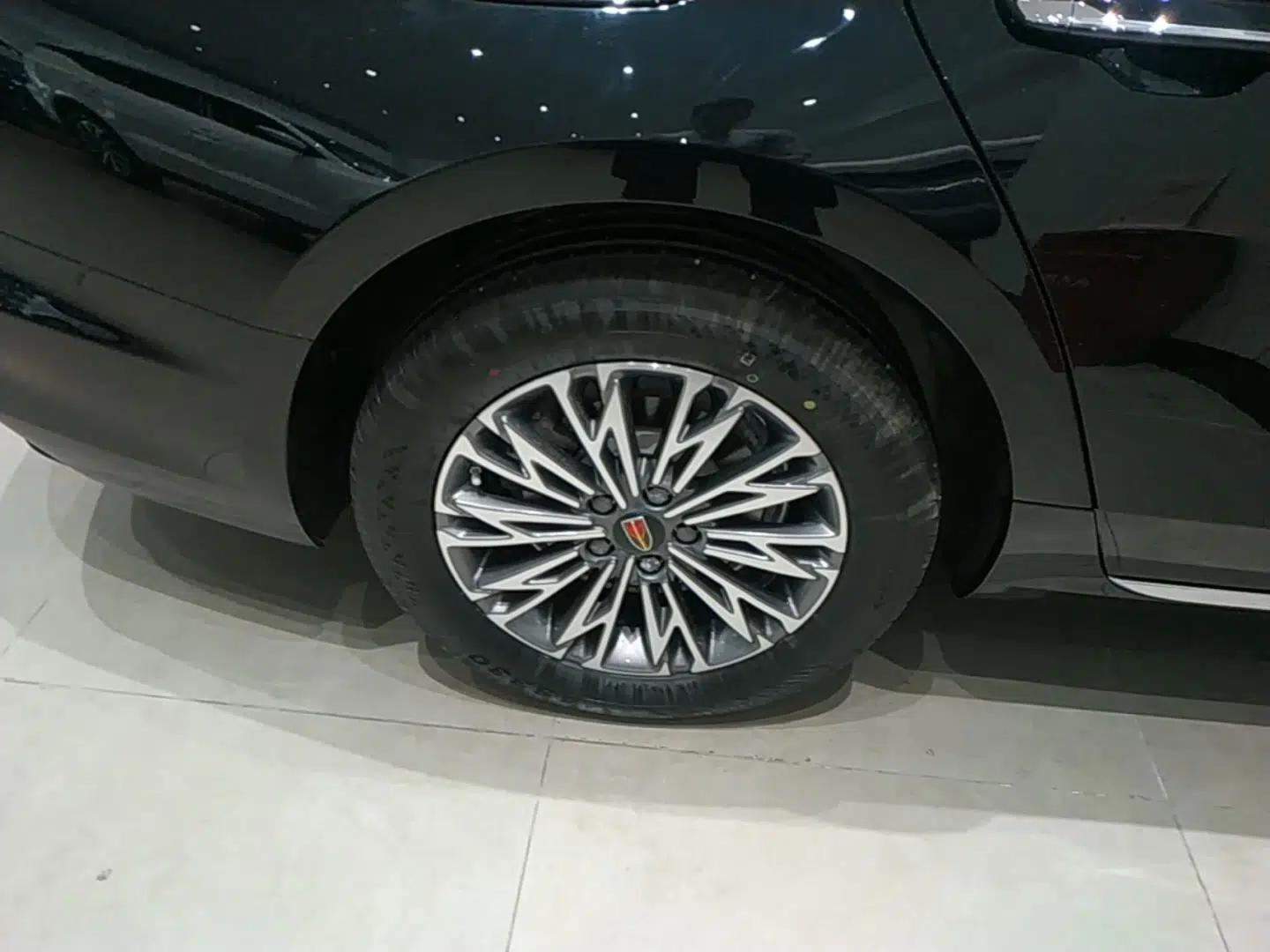 Hongqi H5 2025 1.5T DCT Qiyun 500 000th Unit Commemorative Edition — миниатюра 11