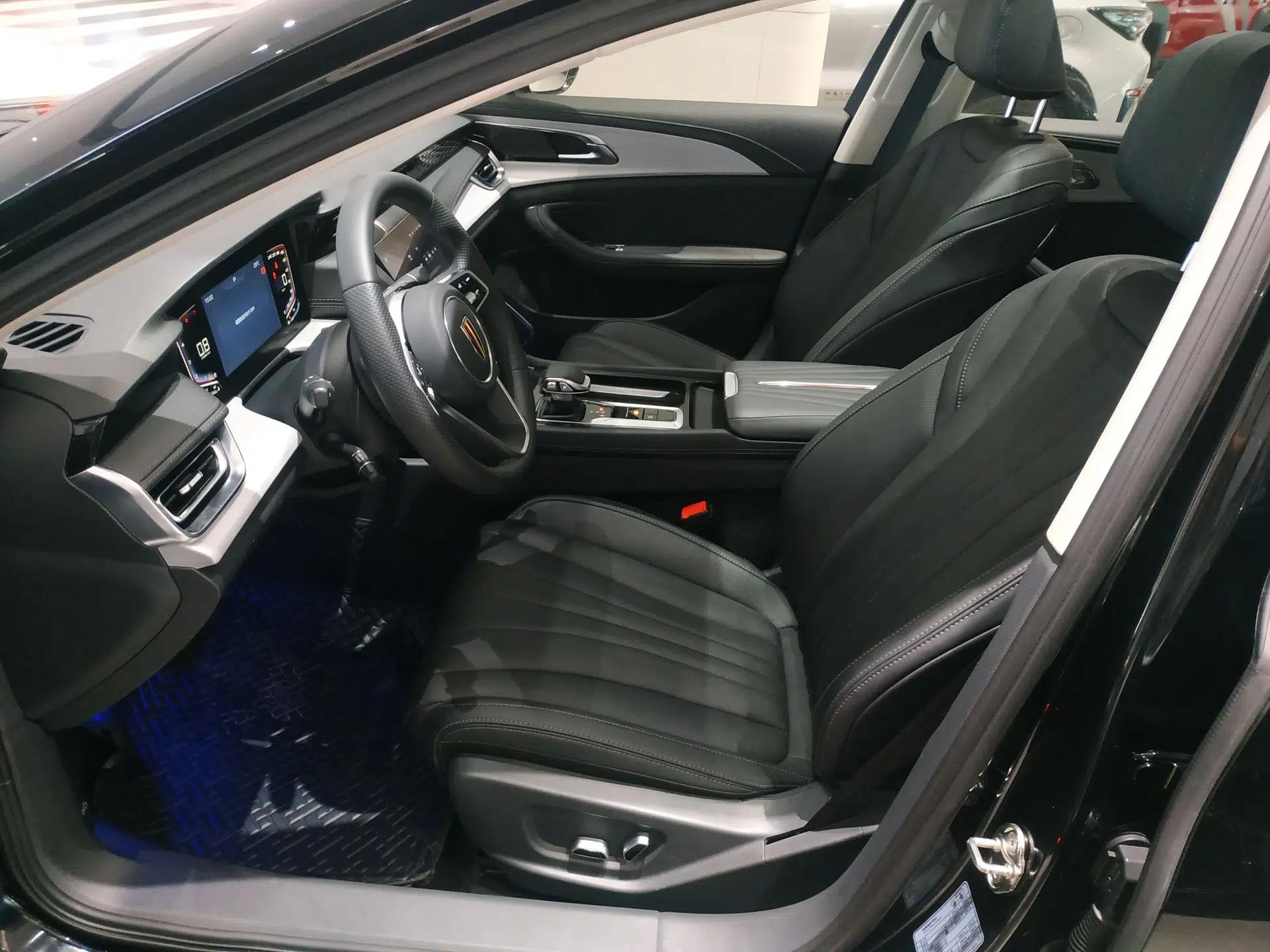 Hongqi H5 2025 1.5T DCT Qiyun 500 000th Unit Commemorative Edition — миниатюра 17