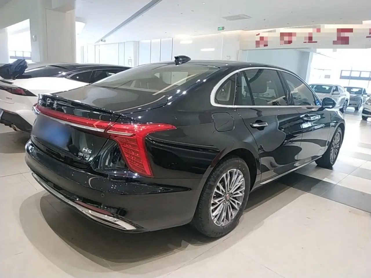 Hongqi H5 2025 1.5T DCT Qiyun 500 000th Unit Commemorative Edition — миниатюра 6