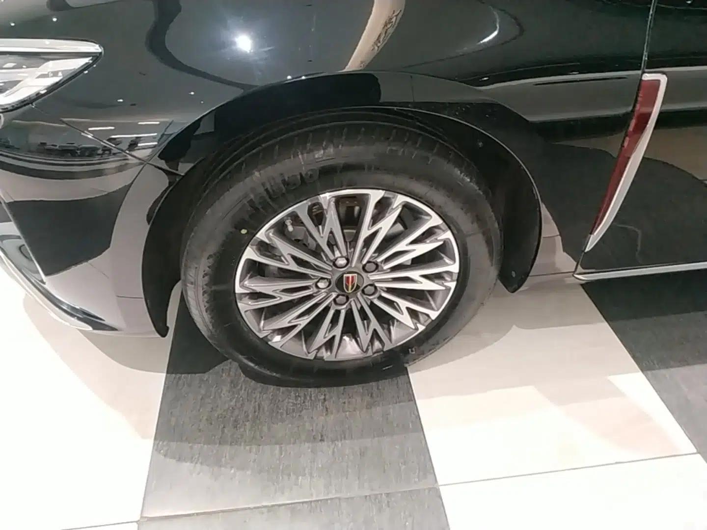 Hongqi H5 2025 1.5T DCT Qiyun 500 000th Unit Commemorative Edition — миниатюра 10