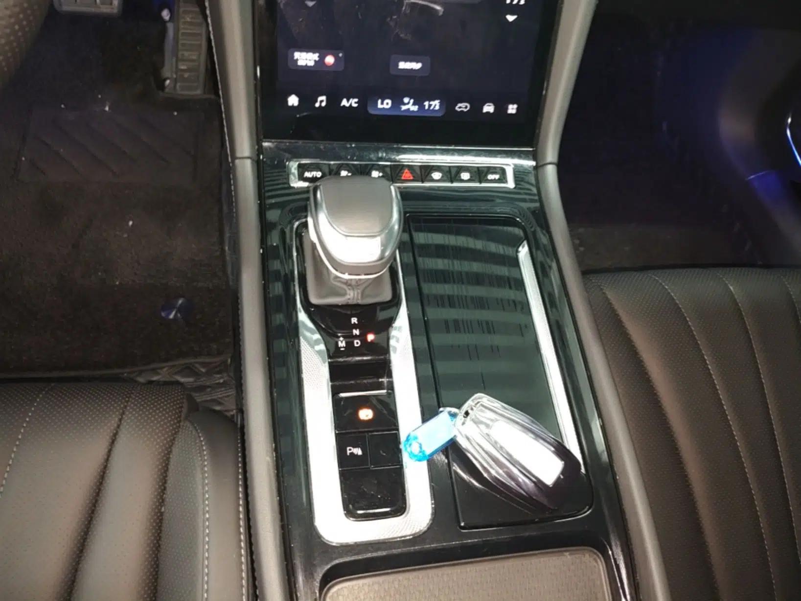 Hongqi H5 2024 1.5T DCT Smart Connect Flagship Edition — миниатюра 16