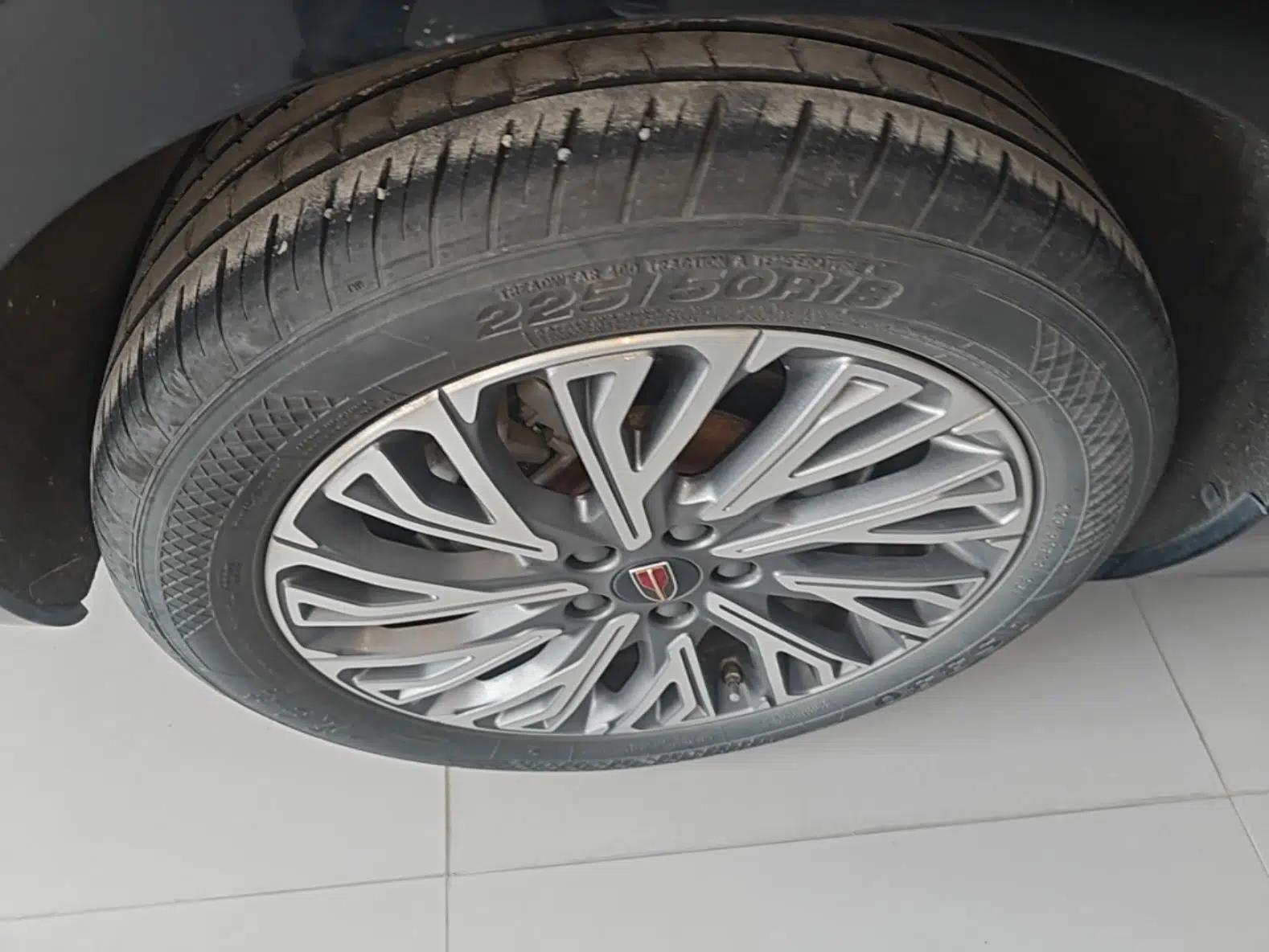 Hongqi H5 2023 1.5T HEV Smart Connect Flagship Edition — миниатюра 11