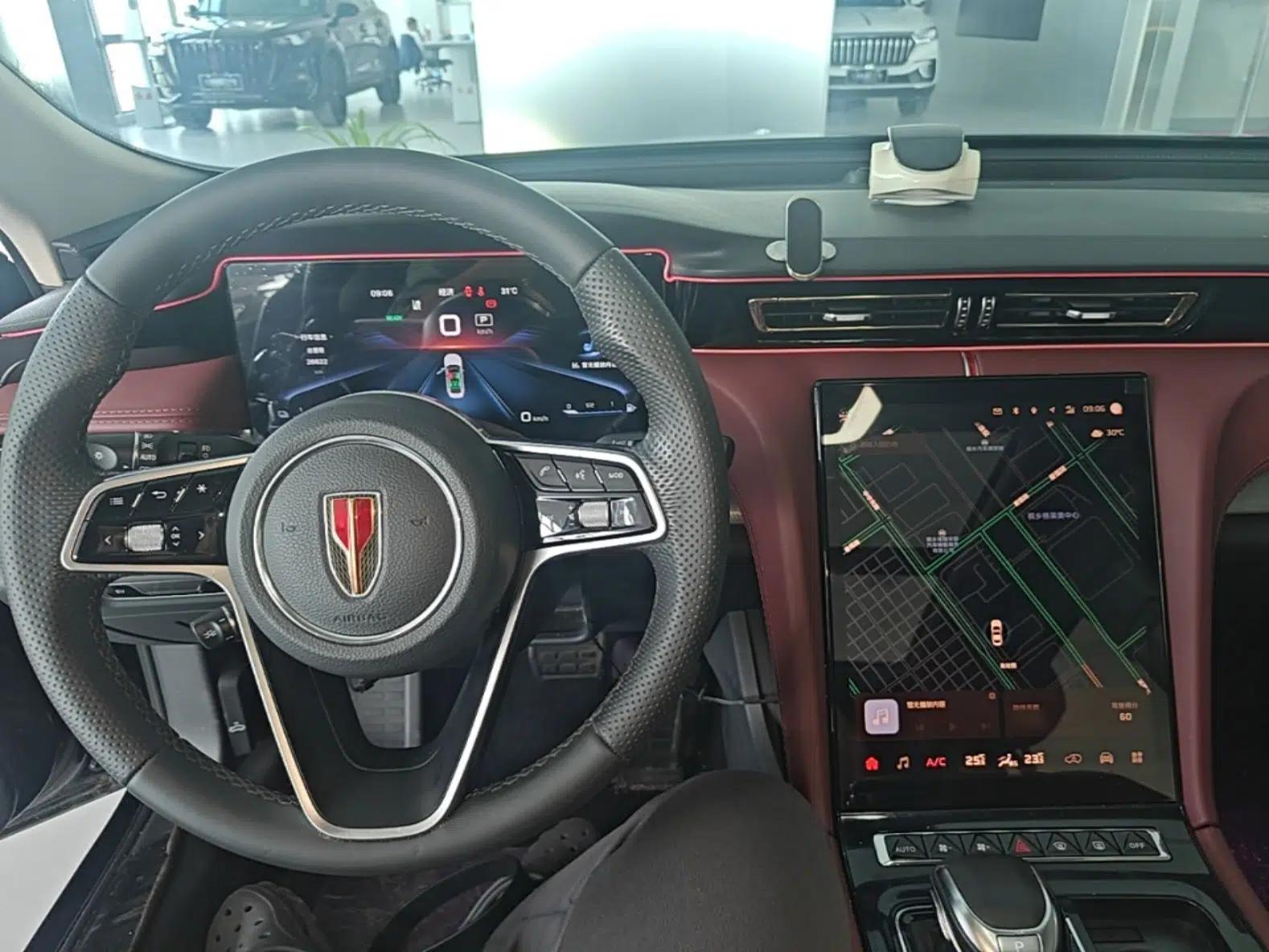 Hongqi H5 2023 1.5T HEV Smart Connect Flagship Edition — миниатюра 12