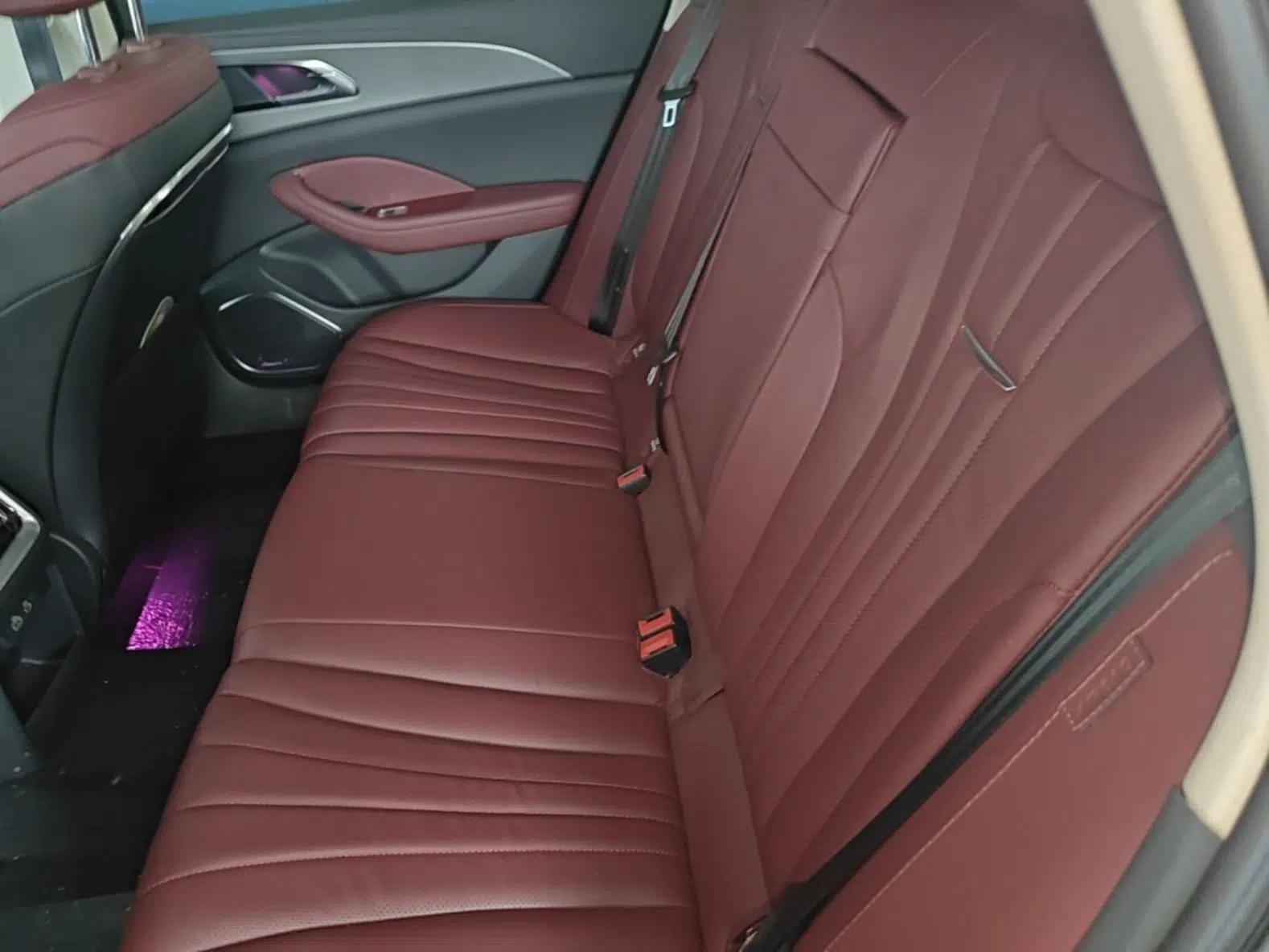 Hongqi H5 2023 1.5T HEV Smart Connect Flagship Edition — миниатюра 20