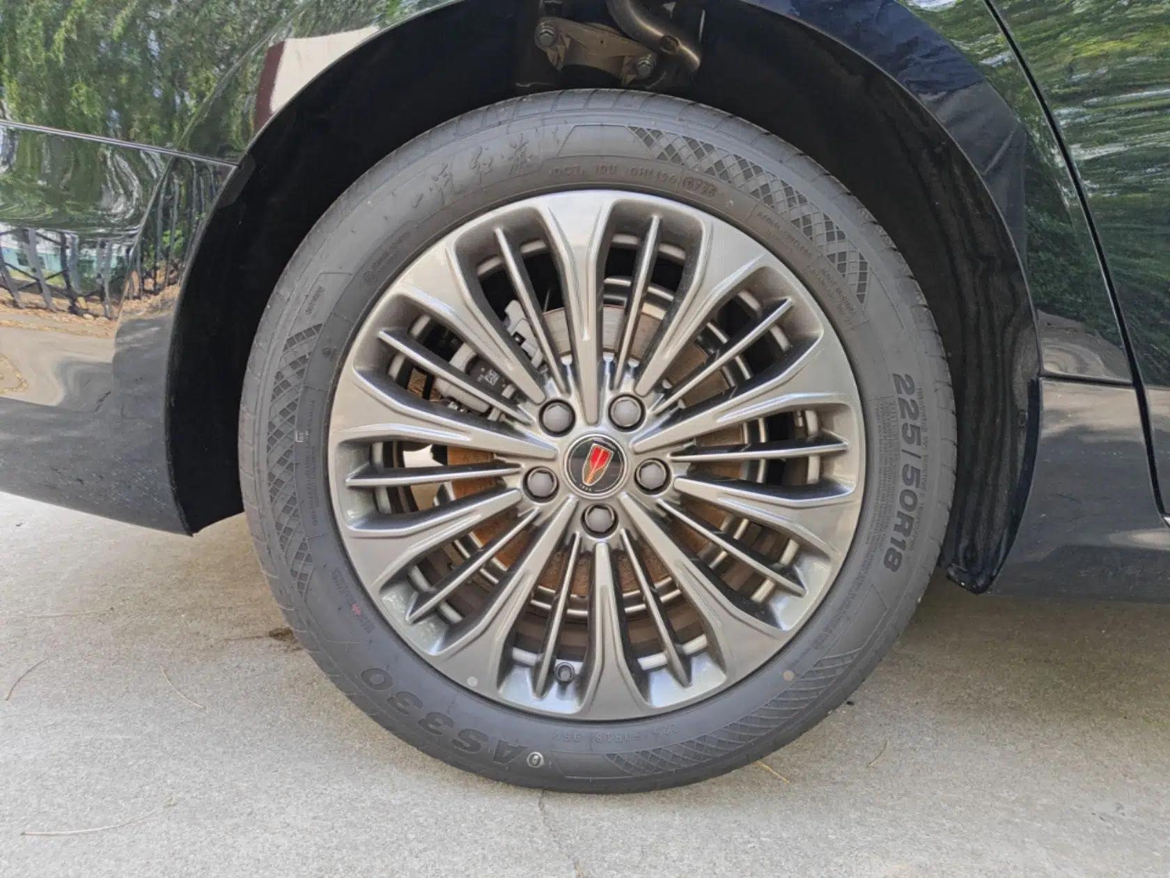 Hongqi H5 2026 Model 2.0T Automatic Qi Ling Pro Edition — миниатюра 11