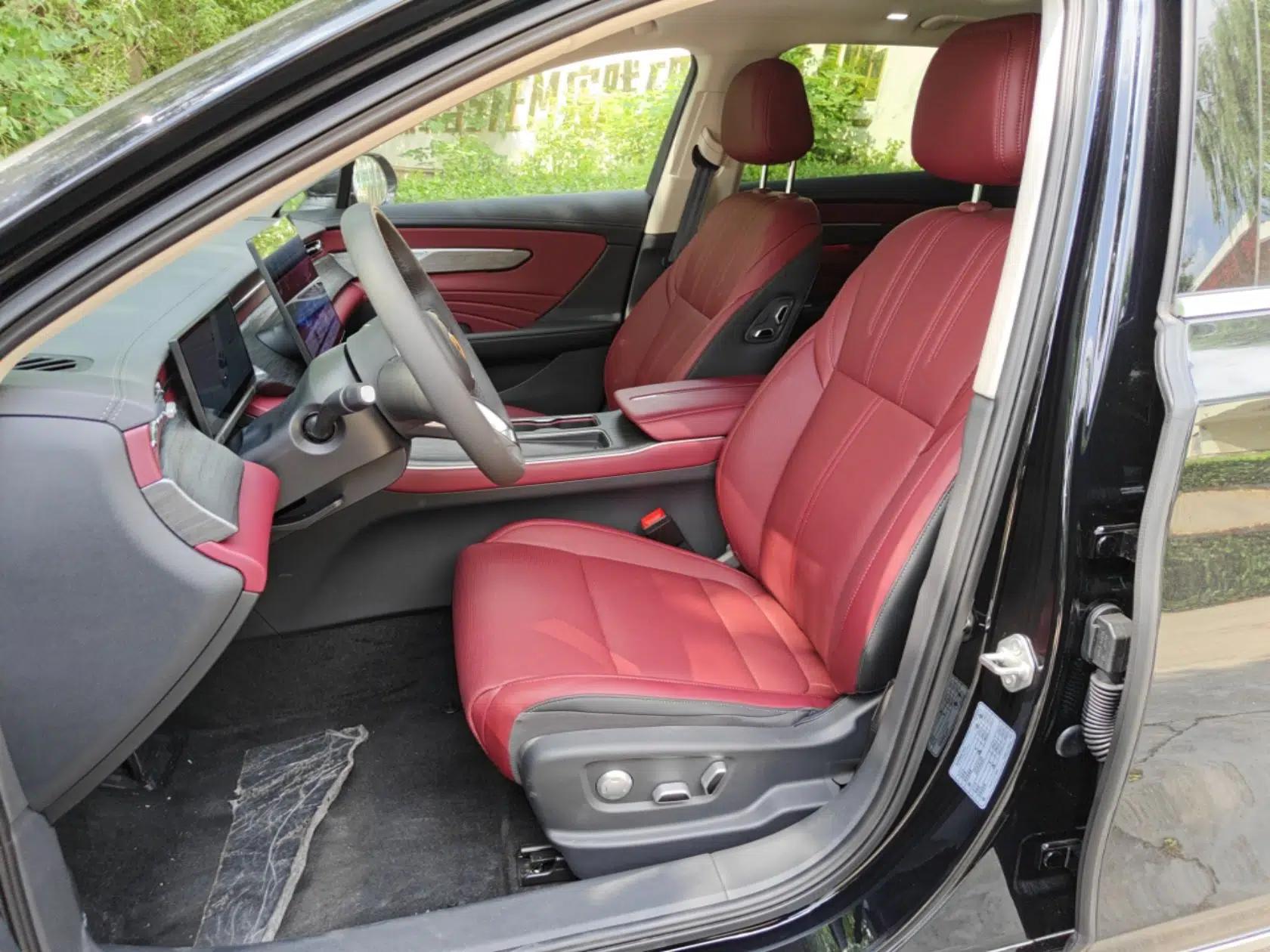 Hongqi H5 2026 Model 2.0T Automatic Qi Ling Pro Edition — миниатюра 17