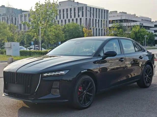 Hongqi H5 2025 Model 2.0T Automatic Xuan Ying 2 Million Units Commemorative Edition