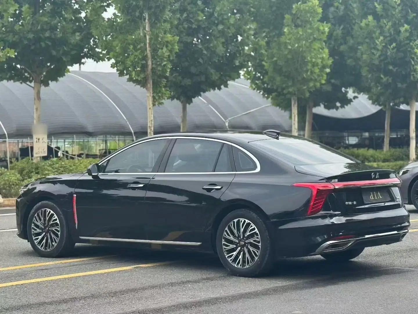 Hongqi H5 2024 2.0T Automatic Smart Connect Flagship Edition — миниатюра 6
