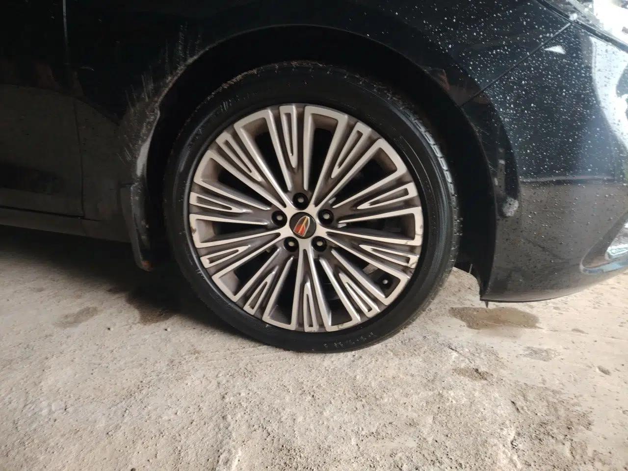 Hongqi H5 2022 Classic Model 1.5T DCT Flagship Edition — миниатюра 8