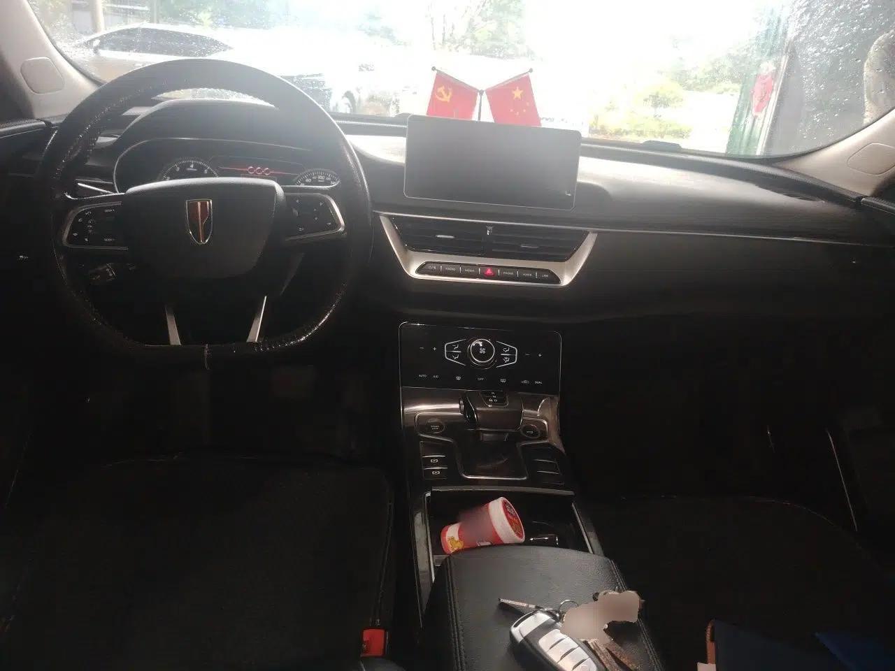 Hongqi H5 2022 Classic Model 1.5T DCT Flagship Edition — миниатюра 9