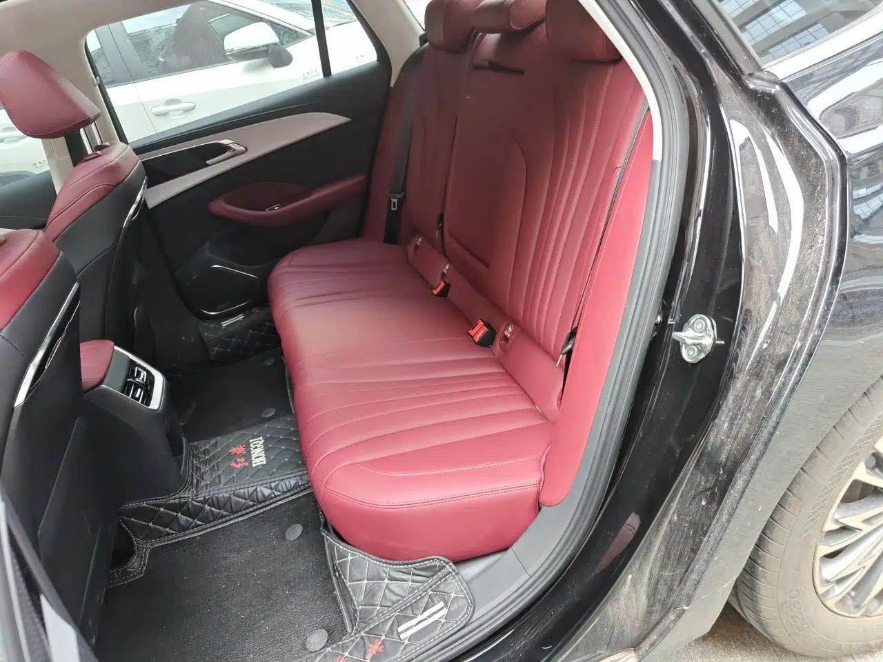 Hongqi H5 2025 1.5T DCT Qiyun 500 000th Unit Commemorative Edition — миниатюра 17