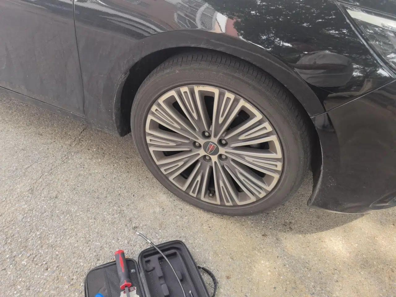 Hongqi H5 2022 Classic Model 1.8T Automatic Smart Connect Flagship Edition — миниатюра 8