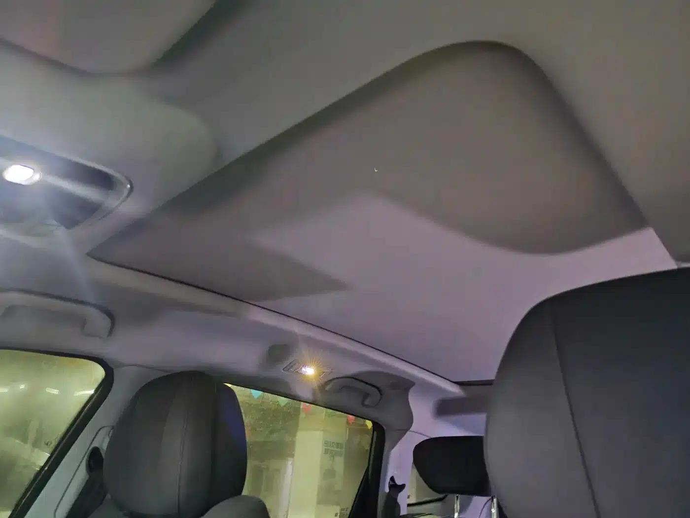 Fengyun T8 2025 1.5T 130km Comfort Edition 7-seater — миниатюра 7