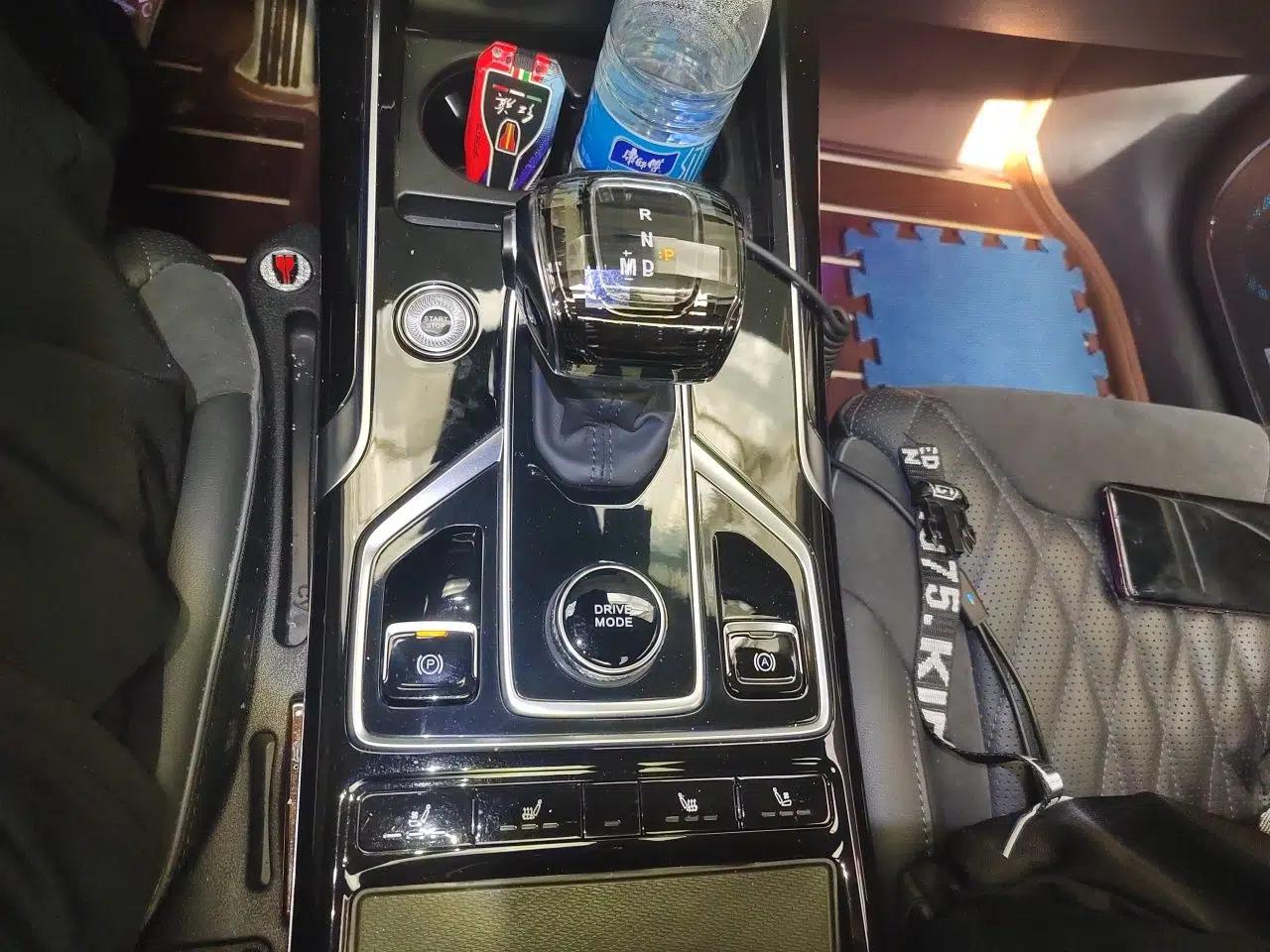 Hongqi HS5 2022 Facelifted Version 2.0T Smart Connect Flagship All-Wheel-Drive Edition — миниатюра 14