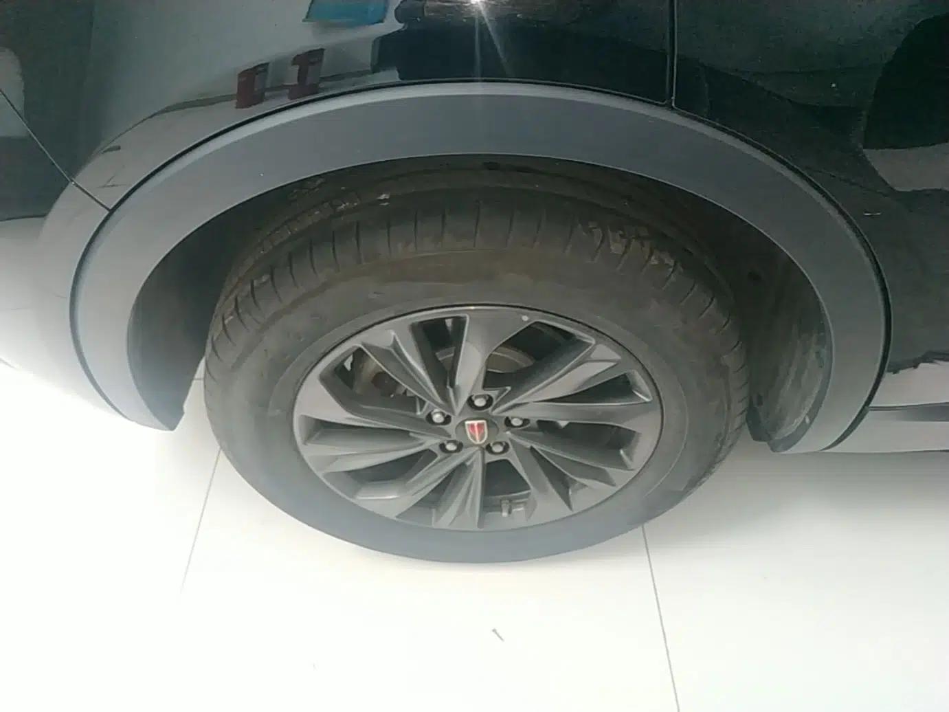 Hongqi HS5 2025 2.0T Two-Wheel Drive Flagship Pro Edition — миниатюра 11