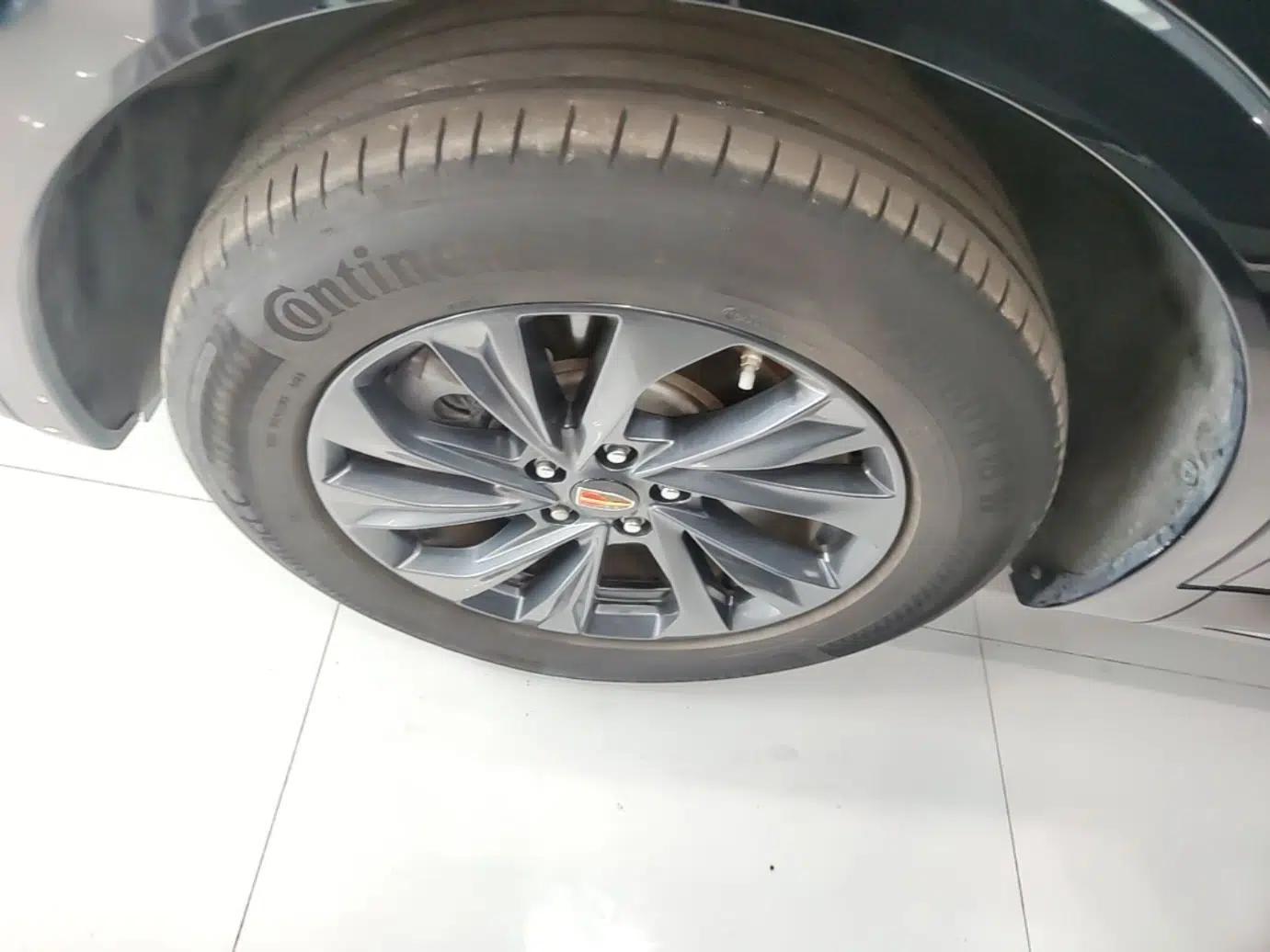Hongqi HS5 2023 2.0T Qixiang Pro Edition — миниатюра 10
