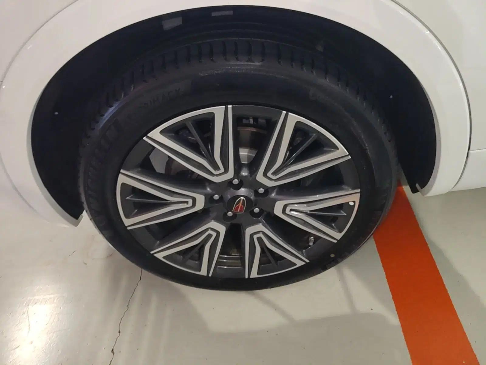 Hongqi HS5 2023 2.0T Four-Wheel Drive Flagship Pro Edition — миниатюра 11