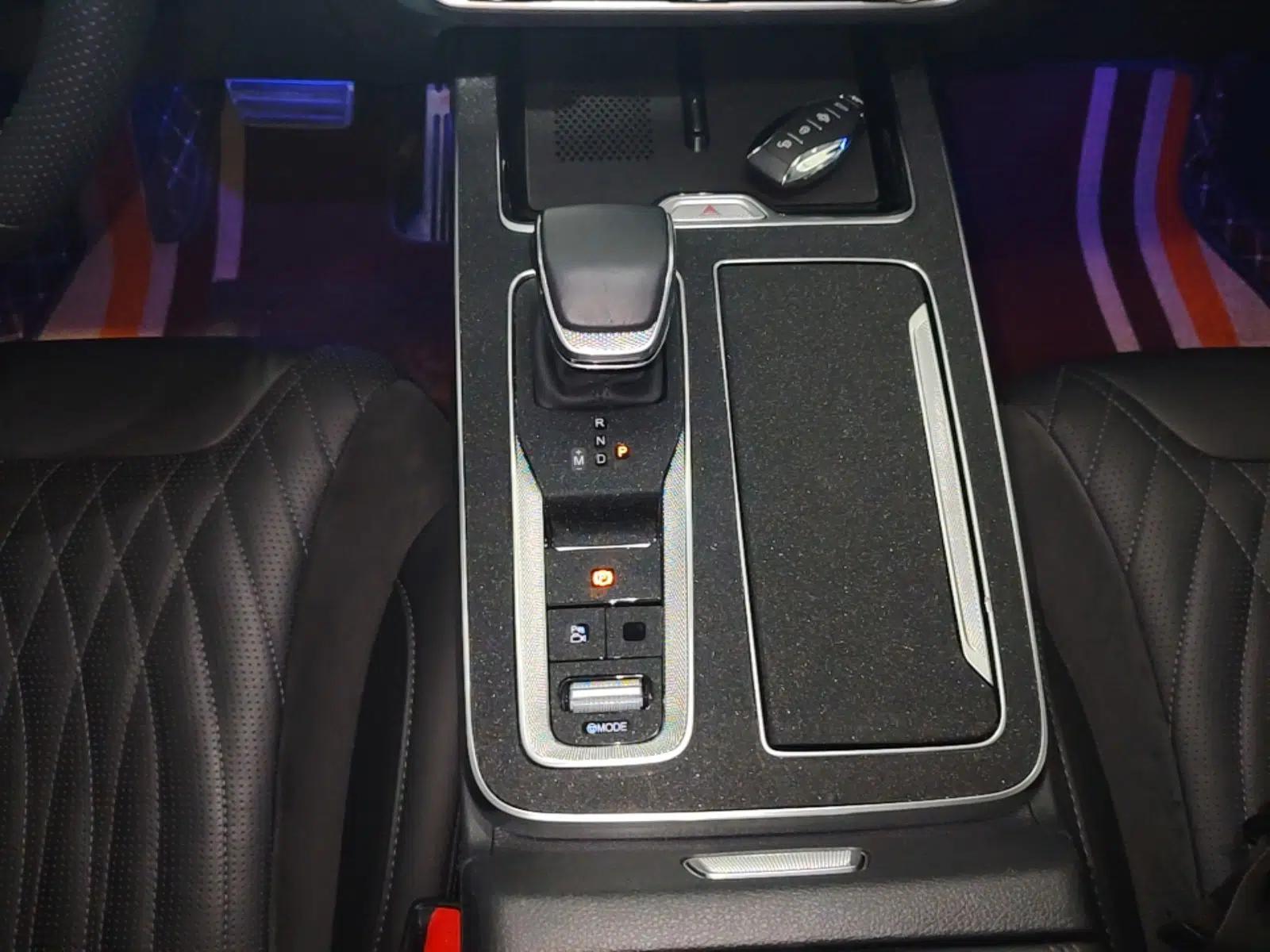 Hongqi HS5 2023 2.0T Four-Wheel Drive Flagship Pro Edition — миниатюра 16