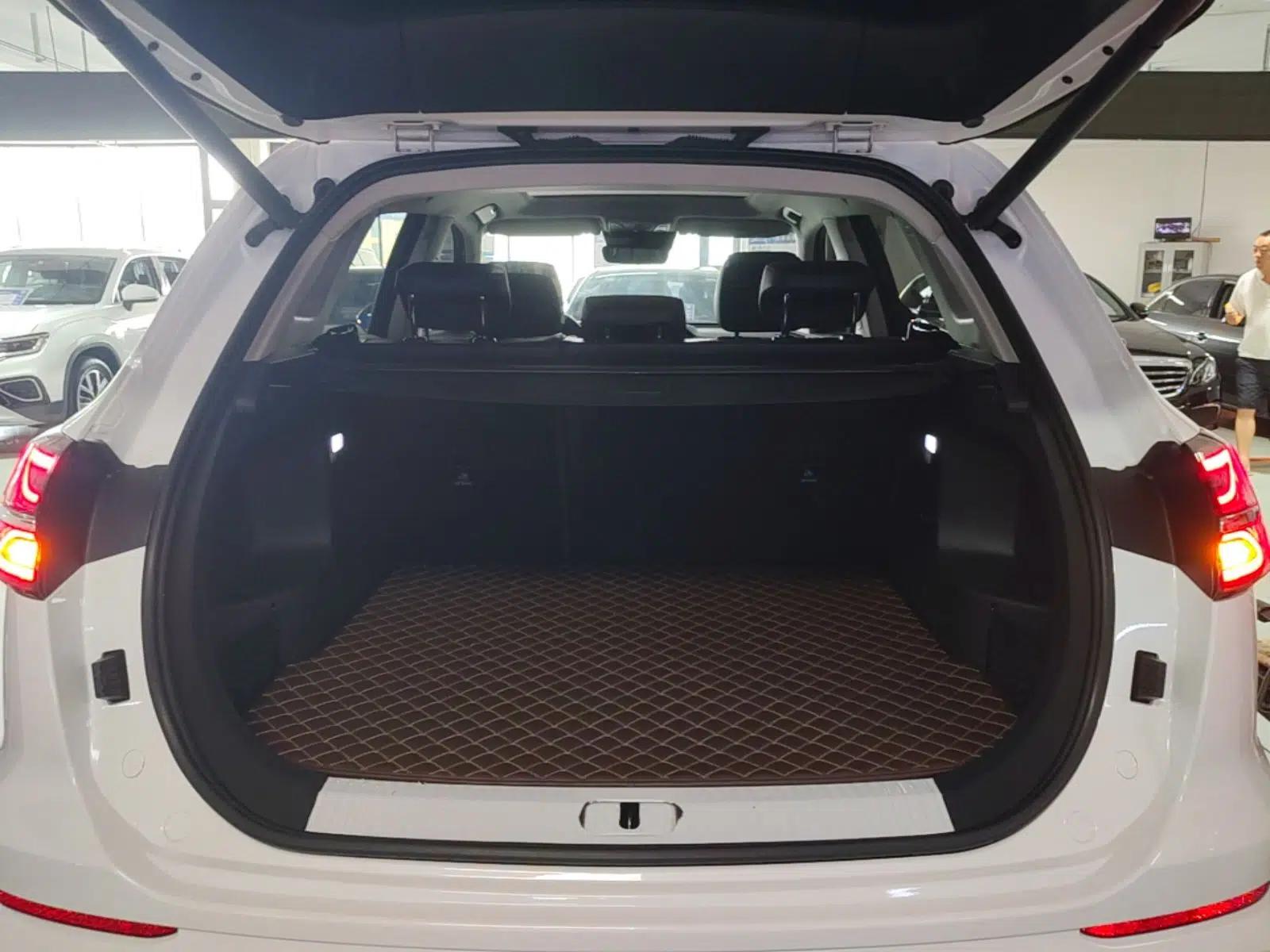 Hongqi HS5 2023 2.0T Four-Wheel Drive Flagship Pro Edition — миниатюра 22