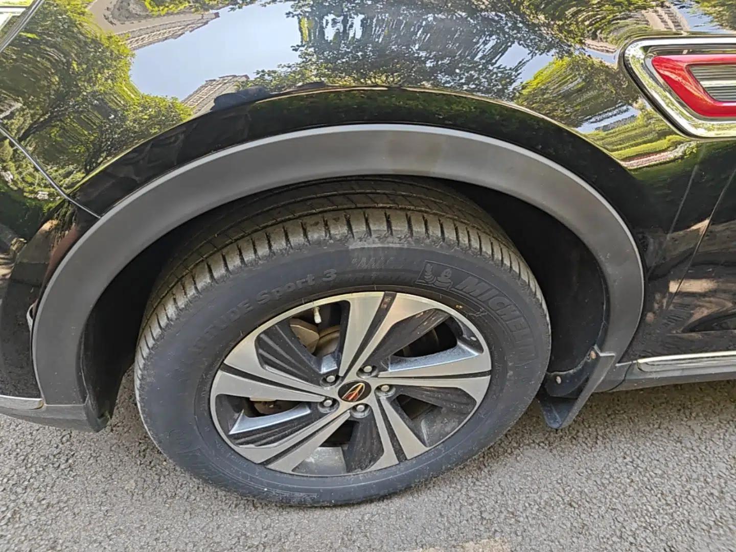 Hongqi HS5 2019 2.0T Smart Connect Flagship Edition — миниатюра 12