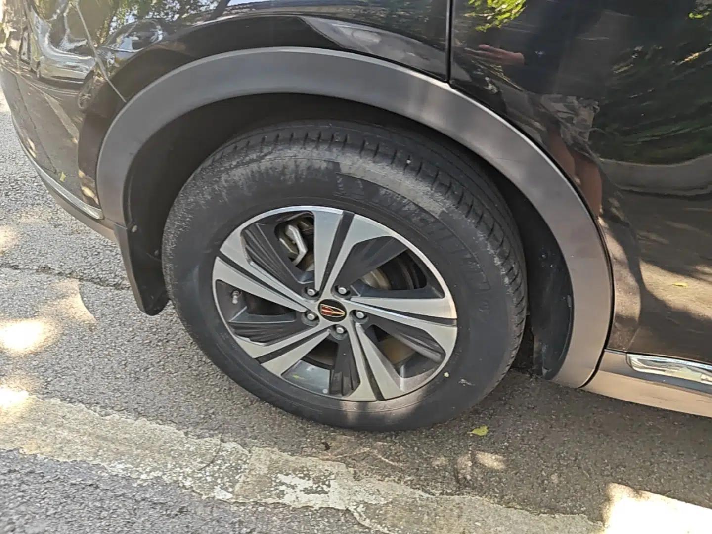 Hongqi HS5 2019 2.0T Smart Connect Flagship Edition — миниатюра 13