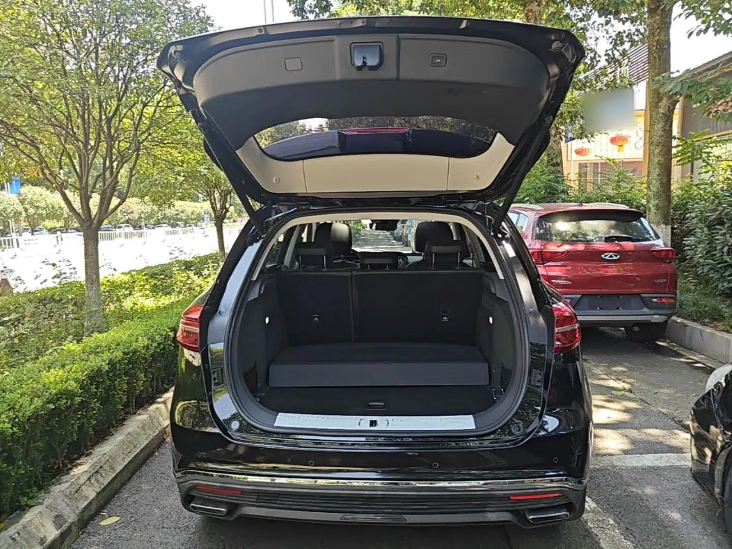 Hongqi HS5 2019 2.0T Smart Connect Flagship Edition — миниатюра 31