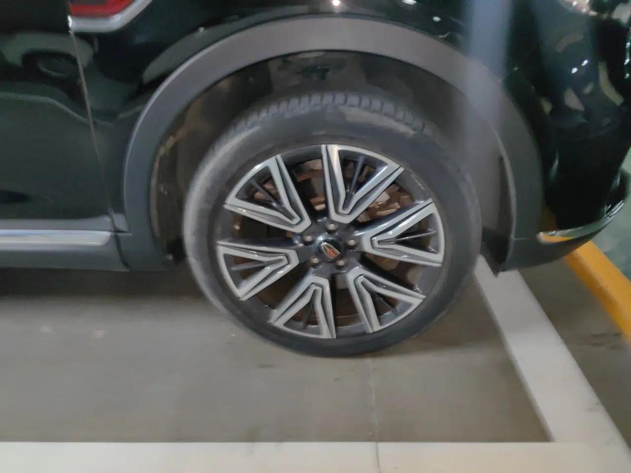 Hongqi HS5 2022 Facelifted Version 2.0T Smart Connect Flagship All-Wheel-Drive Edition — миниатюра 8