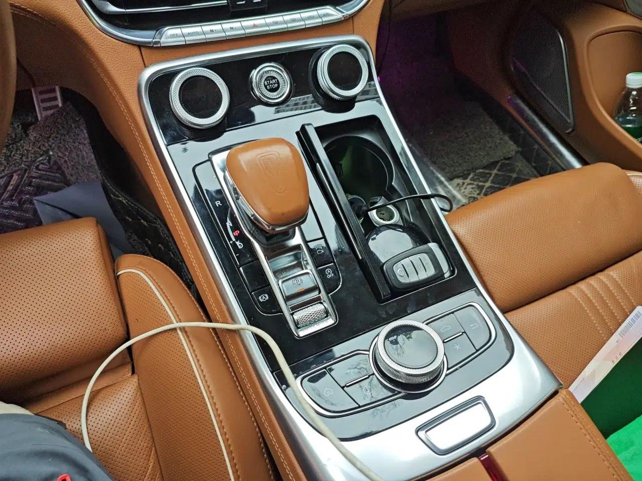 Hongqi H9 2020 2.0T Smart Connect Flagship Edition — миниатюра 18