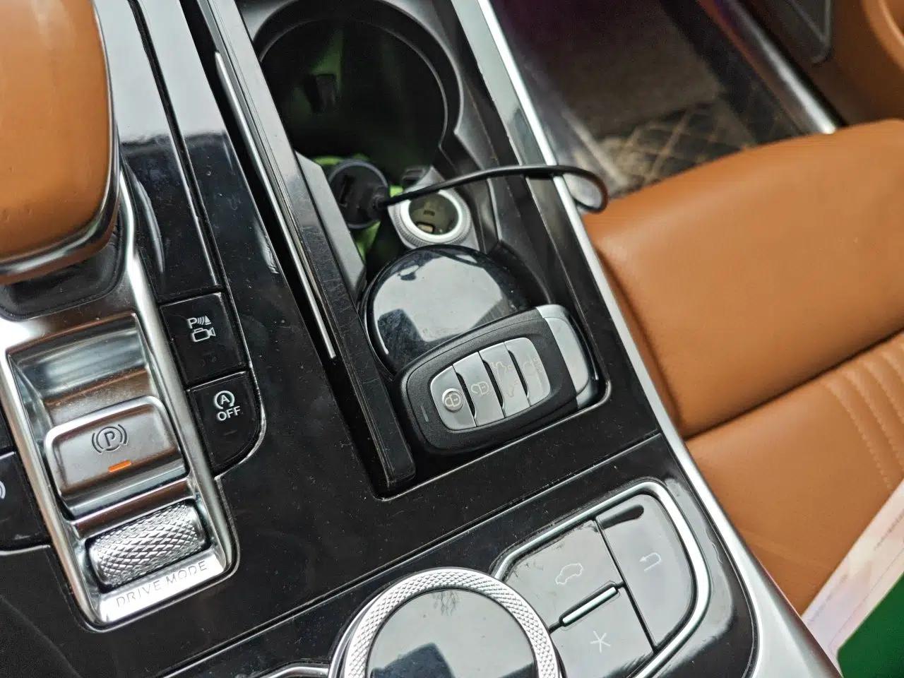 Hongqi H9 2020 2.0T Smart Connect Flagship Edition — миниатюра 24