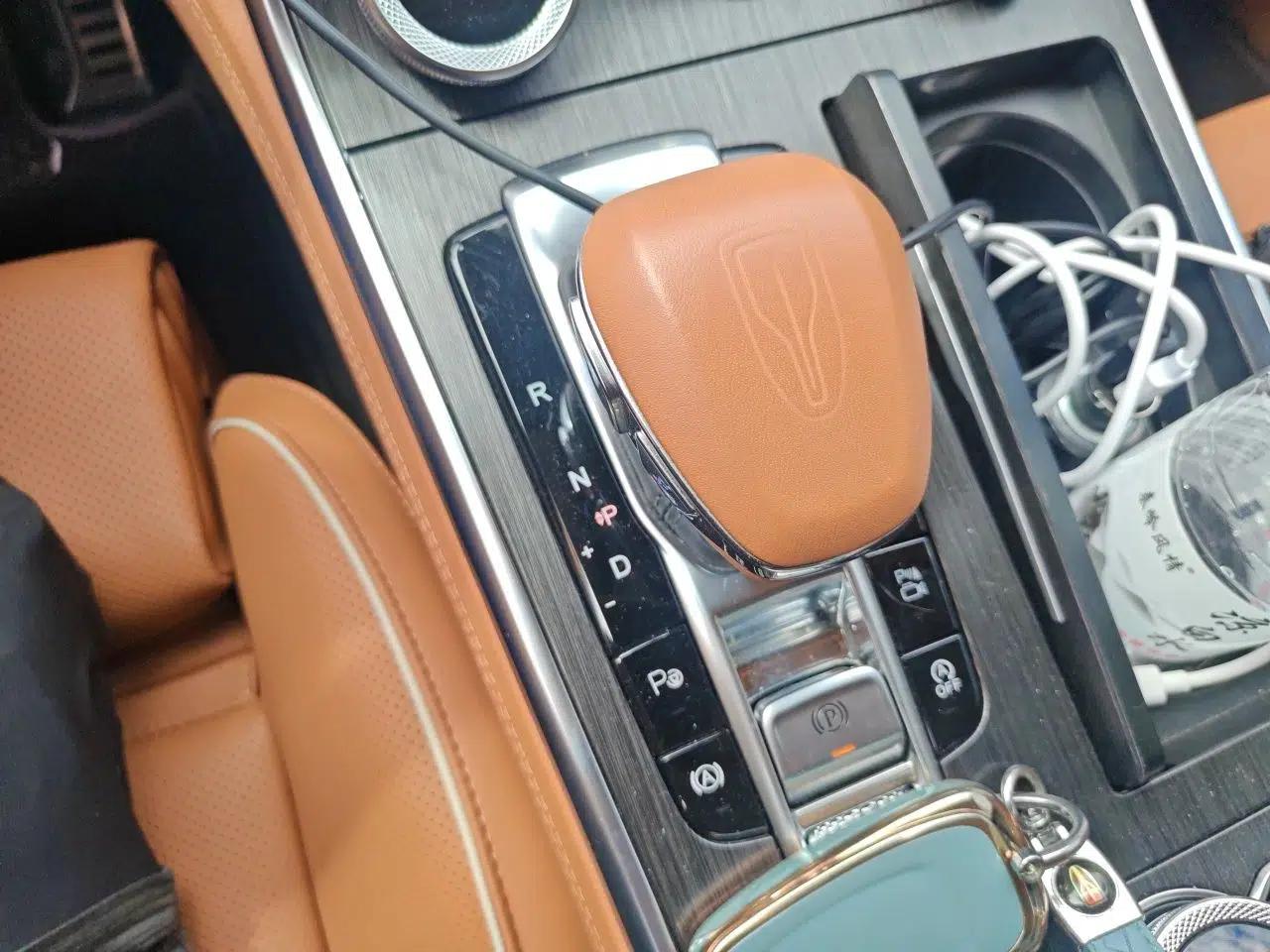 Hongqi H9 2022 2.0T Smart Connect Flagship Edition — миниатюра 14
